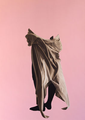 Soft material girl 06, 2021, Öl und Acryl auf Leinwand, 140x100 cm