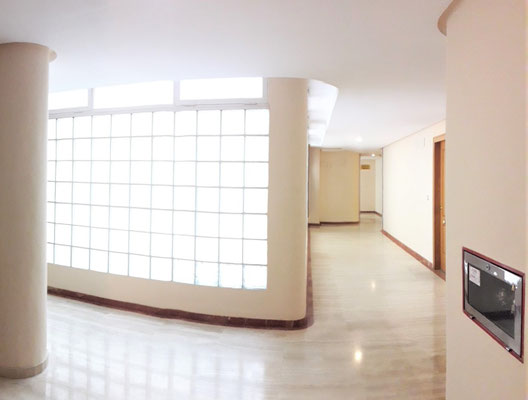 Oficinas-en-alquiler-ubicacion-estrategica-premium-alicante-con-todos-los-servicios-de-luz-agua-ascensor-independiente-aire-acondicionado-instalacion-fibra-optica-iluminacion-natural-led
