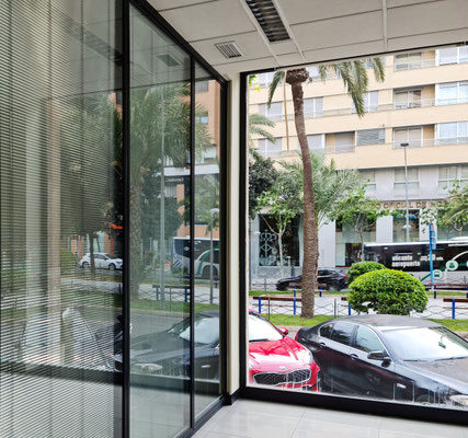 alquiler de Locales y Oficinas en Alicante, en una de las zonas más privilegiadas de la ciudad. Nuestros inmuebles se encuentran en la confluencia de las Avenidas Óscar Esplá y Eusebio Sempere de Alicante, un enclave céntrico y de gran prestigio