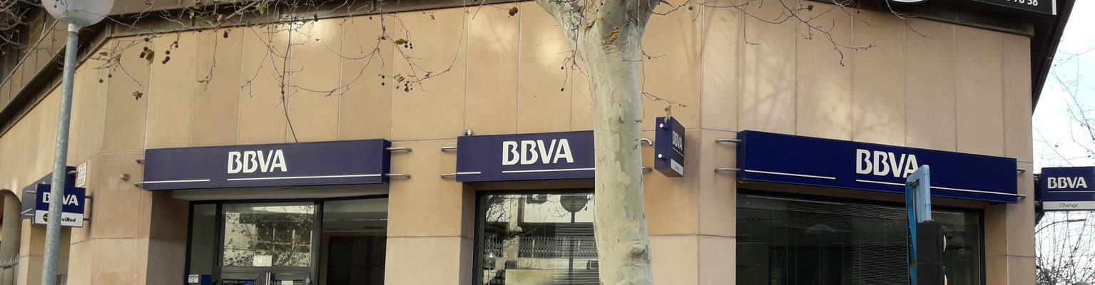 Ponemos a su disposición oficinas y locales con excelentes conexiones transporte publico, facilitando el desplazamiento diario tanto para empleados como para clientes