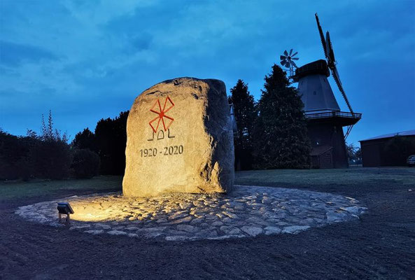 Enthüllung Gedenkstein Jubiläum 100 Jahre