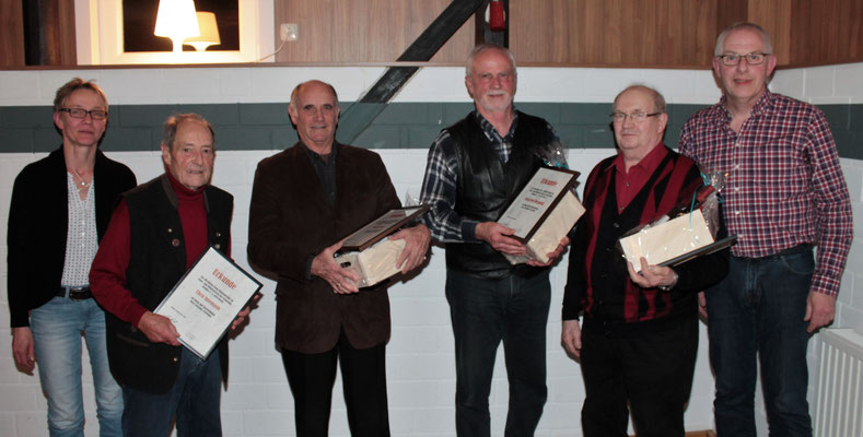 JHV- Jubilare Theo Intemann, Daniel Both, Siegfried Depping, Arthur Logies (alle 40 Jahre Mitglied) 