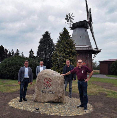 Enthüllung Gedenkstein Jubiläum 100 Jahre