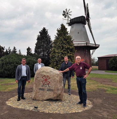 Enthüllung Gedenkstein Jubiläum 100 Jahre