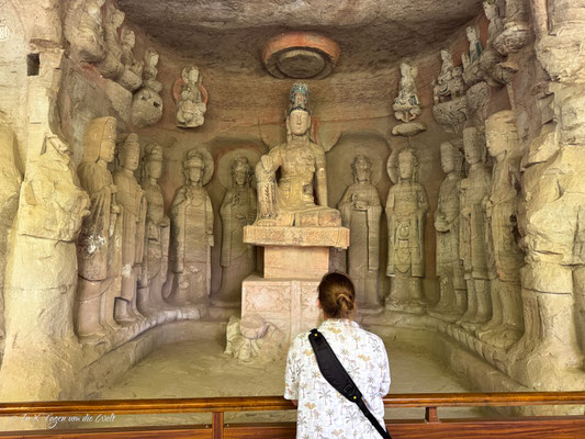 Dazu Rock Carvings China Tagestour