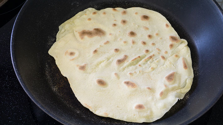Lavash- Fladenbrot aus der Pfanne