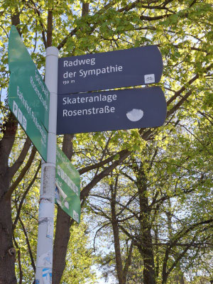 Hinweisschild Falkensee Straße der Sympathie