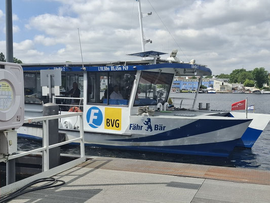 BVG F12 Fähre