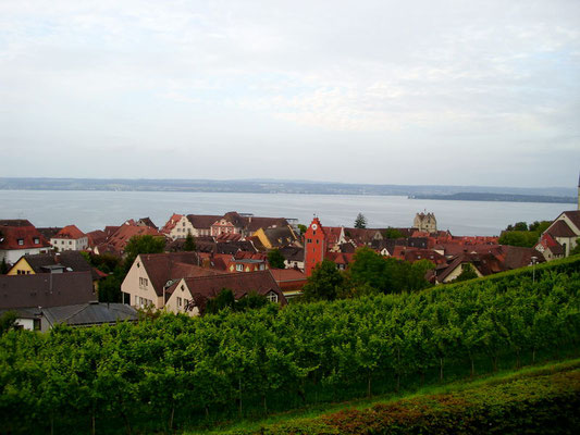 Meersburg von oben mit Blick auf den Bodensee