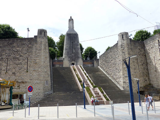 Le monument aux morts - Verdun