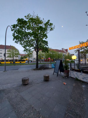 Alles versiegelt, ganztägig besonnt, nur noch halbe krone 