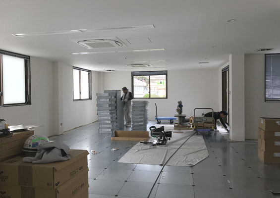 フロア全面をＯＡ化