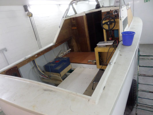 Bootsbau Sager Boot Refit Cockpit Innenausbau