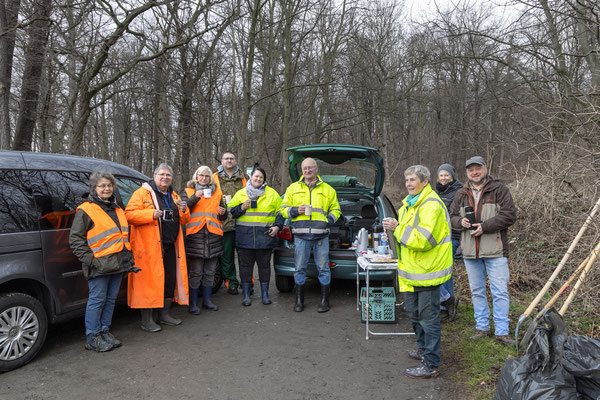 1. März - Arbeitseinsaz der Sammelgruppe - 10 Helfer waren gekommen