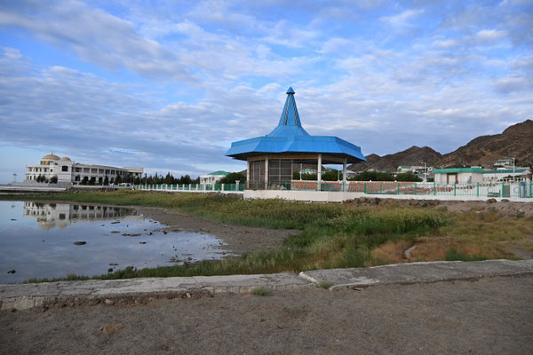 Turkmenistan, Turkmenbashi am Kaspischen Meer