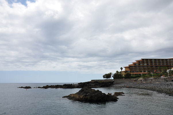 Madeira, Canico, Hotel Four Views Oasis, am Strand