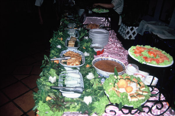 Kambodscha,  Siem Reap, Buffet im Luxushotel