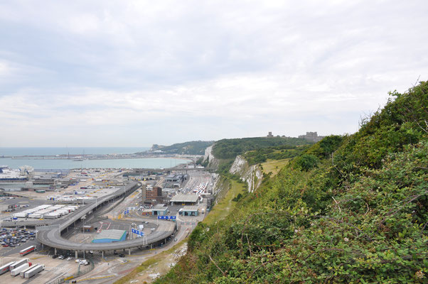 England, Auf dem Weg nach Irland: Station am Kreide Felsen von Dover