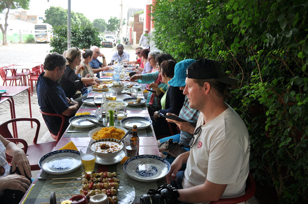 Kap Verden, Insel Santiago, Mittagessen