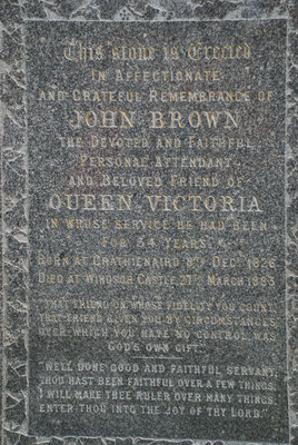 Schottland, Gedenkkirche für George VI, Friedhof mit John Brown