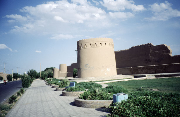 Iran, Yazd, Stadtmauer
