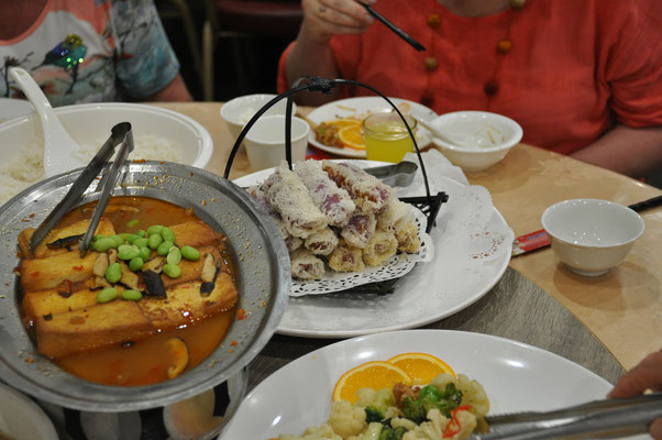 Taiwan, Kaohsiung, Kloster Fo Guan Shan, Abendessen