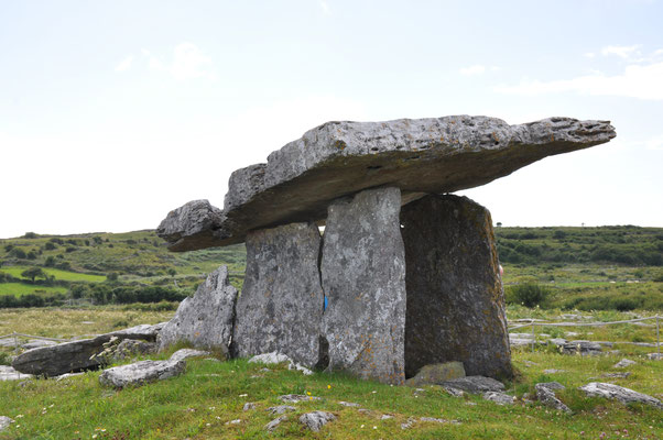 Irland, Portal Tomb, Gräberfeld
