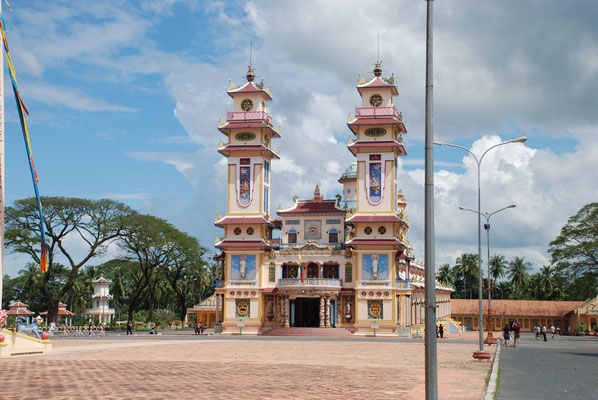 Vietnam, Tay Ninh Cao Dai Tempel