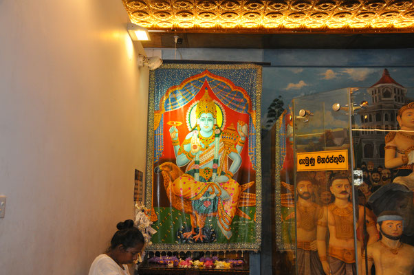 Sri Lanka: Anuradhapura, Dagoba Ruvanveliseya