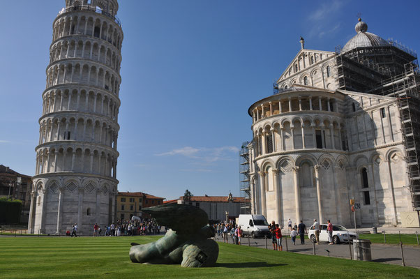 Italien, Pisa, Platz der Wunder mit dem schiefen Turm