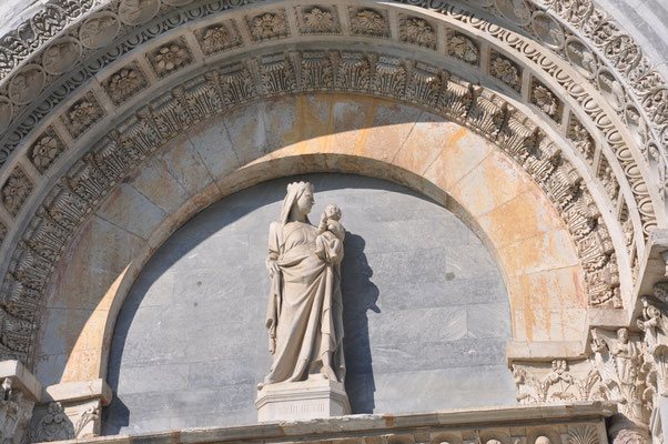 Italien, Pisa, Platz der Wunder mit dem schiefen Turm