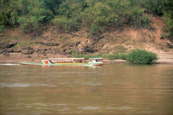 Laos, Bootsfahrt auf dem Mekong