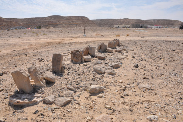 Oman, Besuch von vorislamischen Gräbern
