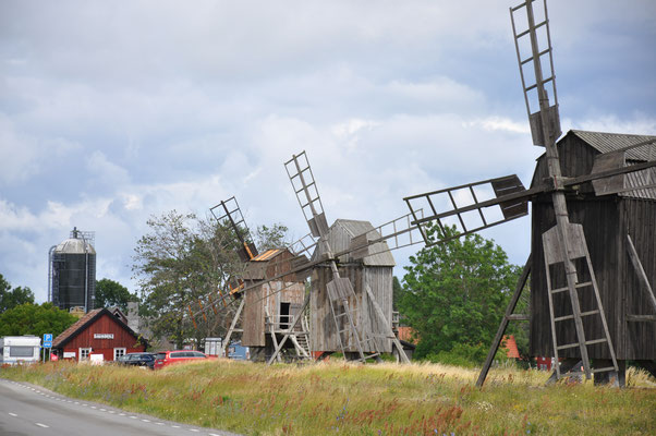 Schweden, Öland, Windmühlen bei Lerkaka