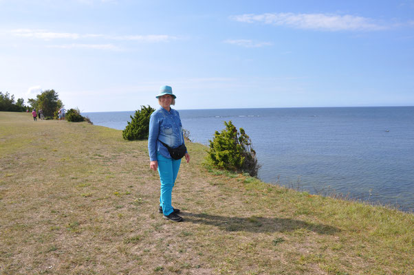 Estland, Insel Saarema, Steilhang mit Fossilienfunden