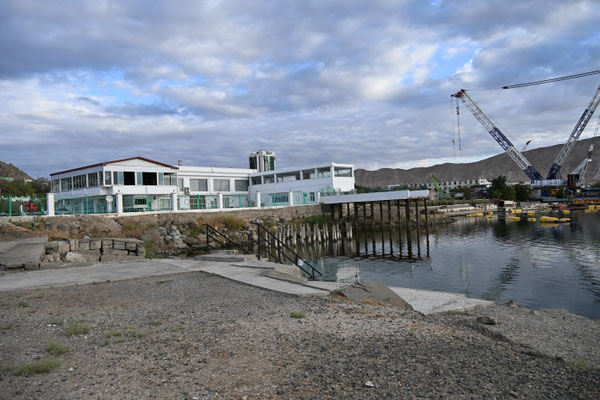 Turkmenistan, Turkmenbashi am Kaspischen Meer