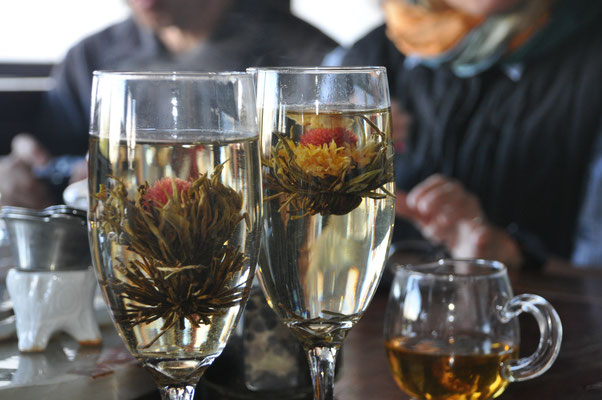 China, Shanghai, Altstadt aus der Ming Dynastie, Besuch in einem Teehaus
