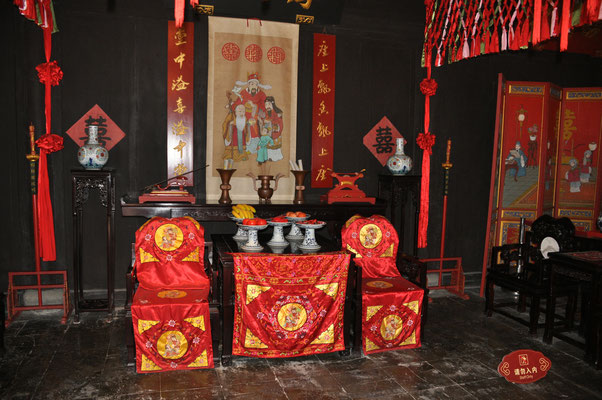 China, Wasserdorf Wuzhen, Besuch des Hochzeitsmuseums