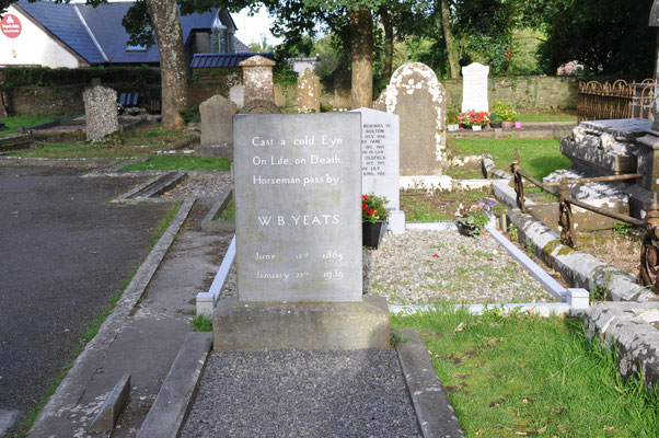 Irland, Drumcliff, Grab des irischen Dichters Yeats