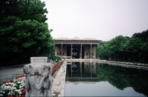 Iran, Isfahan, Chehel Sotun Palast