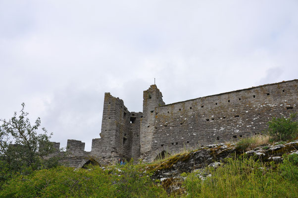 Schweden, Gotland, Visby mit Kathedrale und Stadtmauer