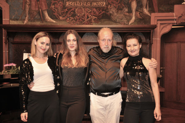 KuBe e.V. Konzert am 26. Juli 2024, Rathausfestsaal Saarbrücken, "Von Mozart bis Pop, Die schönsten Lieder und Arien von Wolfgang Amadeus Mozart", Josefin Bölz, Elisa Wehrle, Michael Britz und Natalia Malkova.