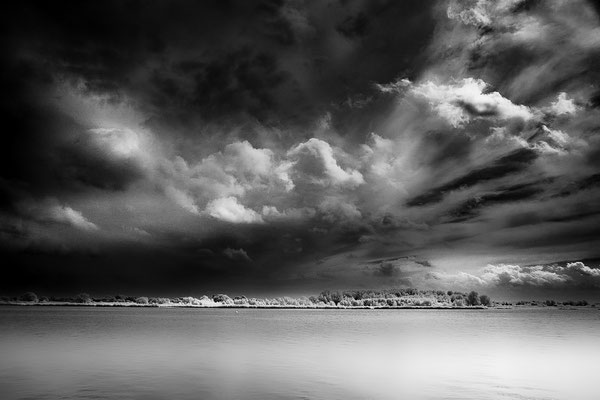 Bild 2: Elbe nach einem Gewitter