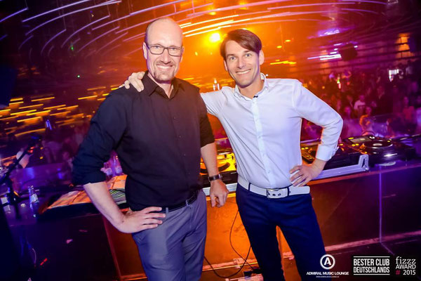 DJ Chris Sharp und DJ Mike Skott im Admiral Gießen