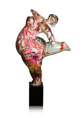 >Blickfang-Skulpturen fürs Wohnzimmer kaufen / neuerraum.com - NEUERRAUM