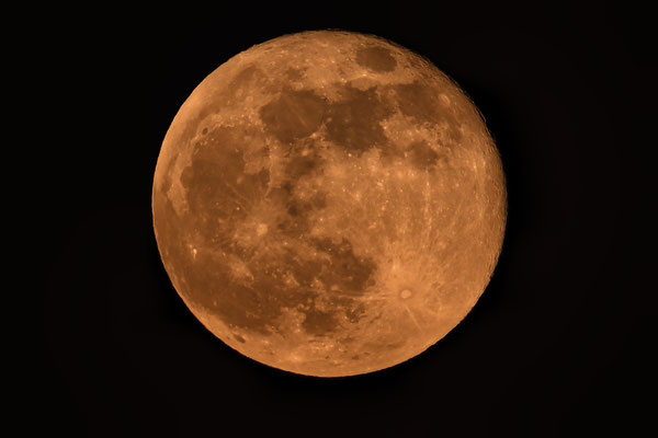 Super-Mond am 27.04.2021 über unserem Landkreis (Foto: Joachim Aschenbrenner)