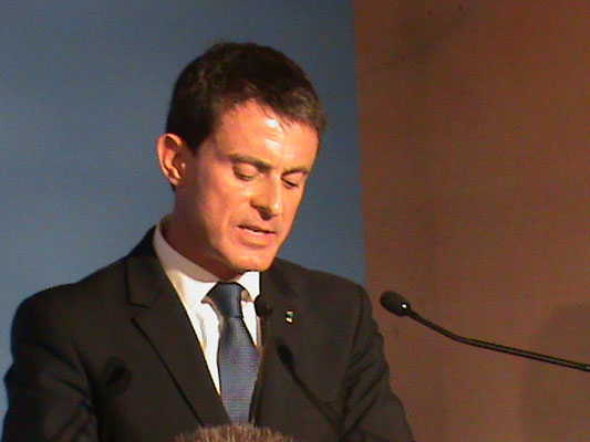 Monsieur Manuel VALLS, Premier Ministre