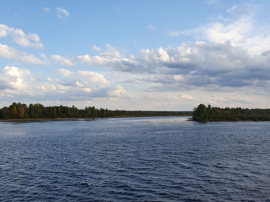 Auf dem Fluss Swir (Свирь) Richtung St.Petersburg