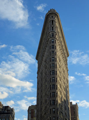 (J) Flatiron Building