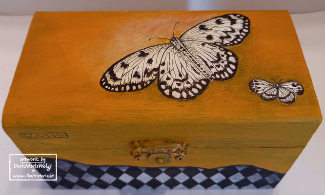 Illustration - Acryl auf Holzbox -  Doris Maria Weigl - Schmetterling